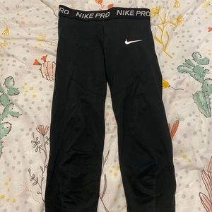 Girls Nike Pro Capri Leggings